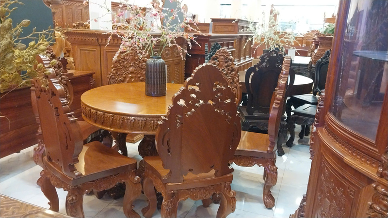Bàn ghế gỗ